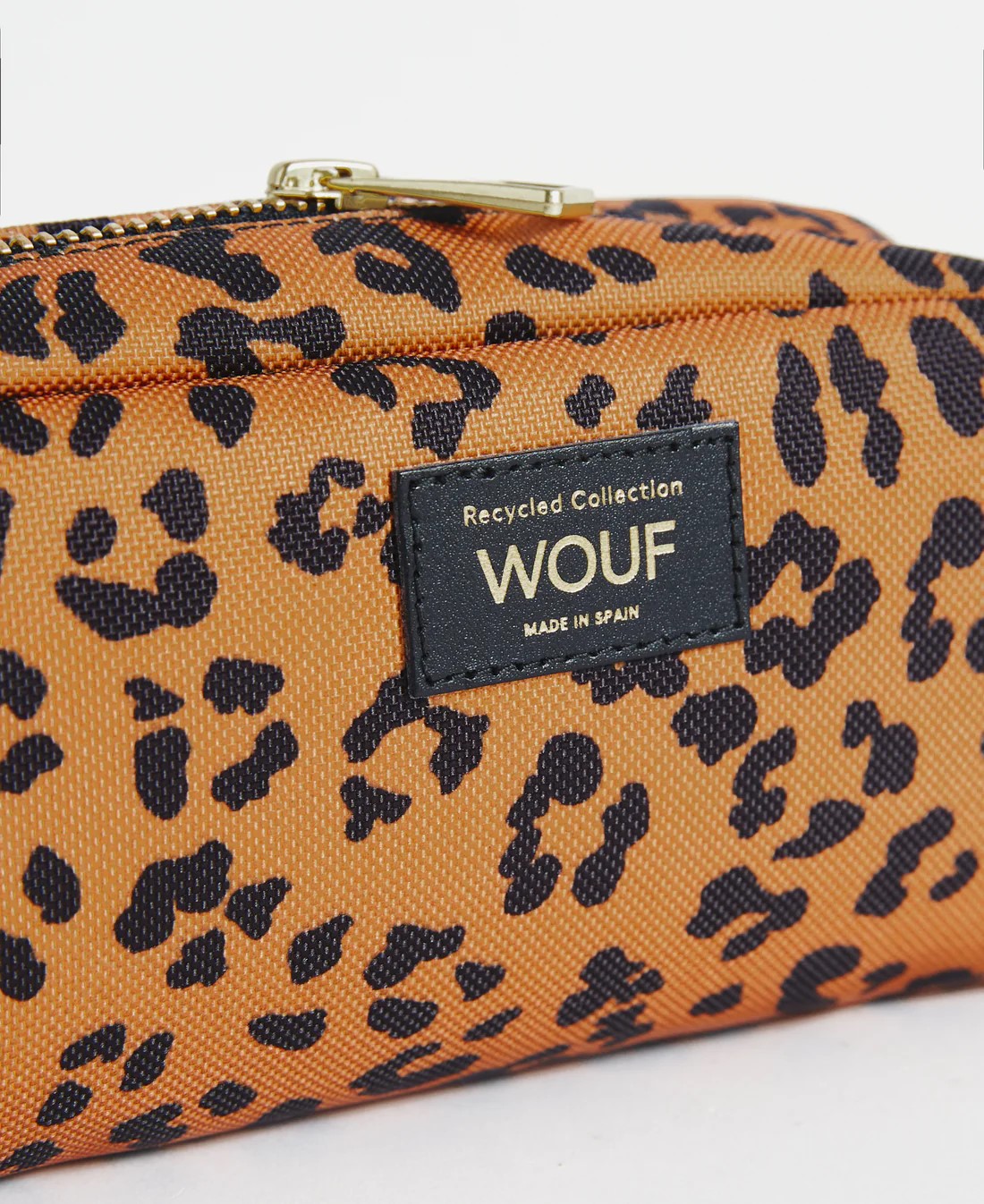 WOUF AGAR MAKEUP BAG