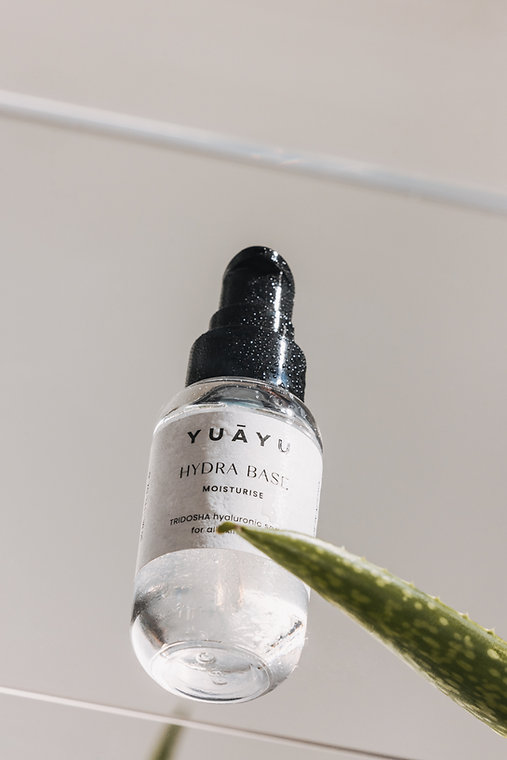 YUAYU HYDRA BASE - FEUCHTIGKEITSSPENDENDES HYALURONSERUM