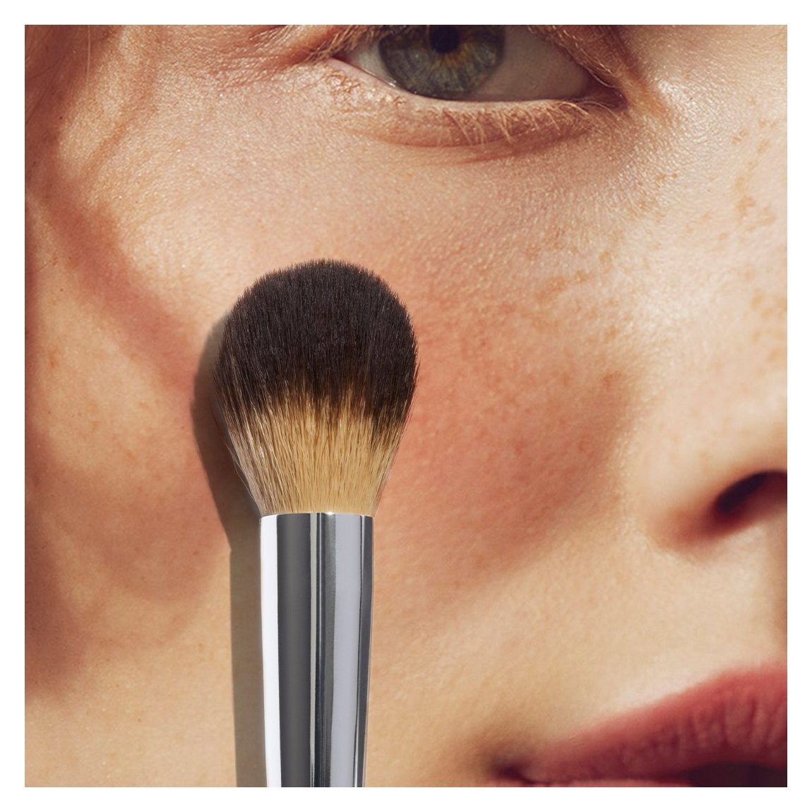 KJAER WEIS - POWDER BRONZER BRUSH