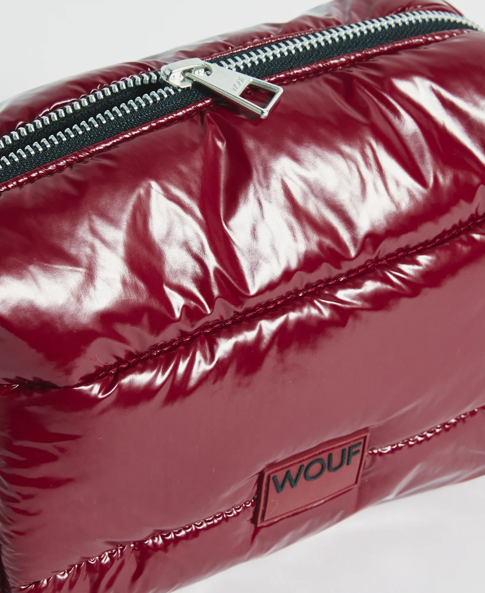 WOUF BURGUNDY GLOSSY TOILETRY BAG