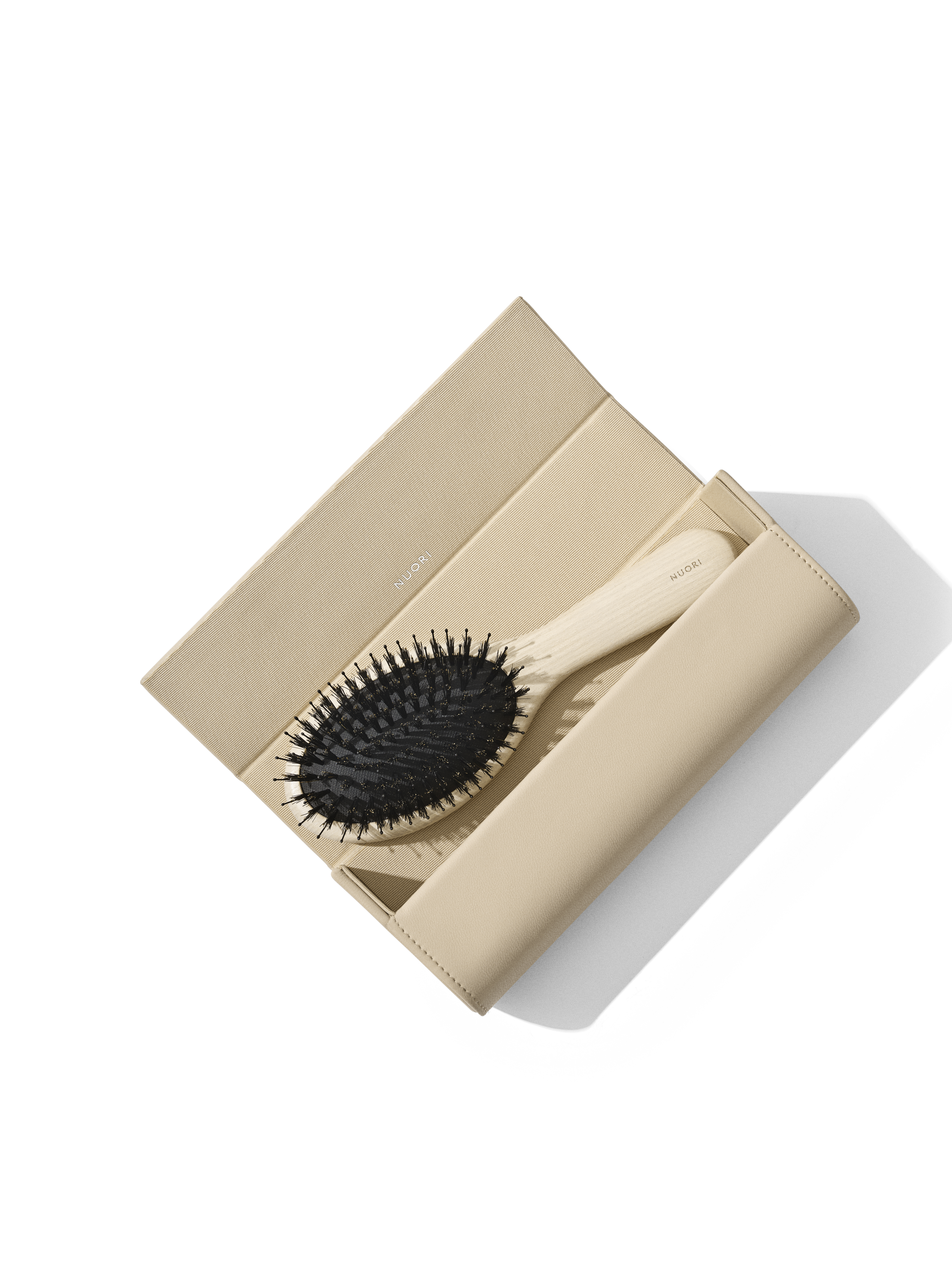 NUORI REVITALIZING HAIR BRUSH SMALL - NEUTRAL