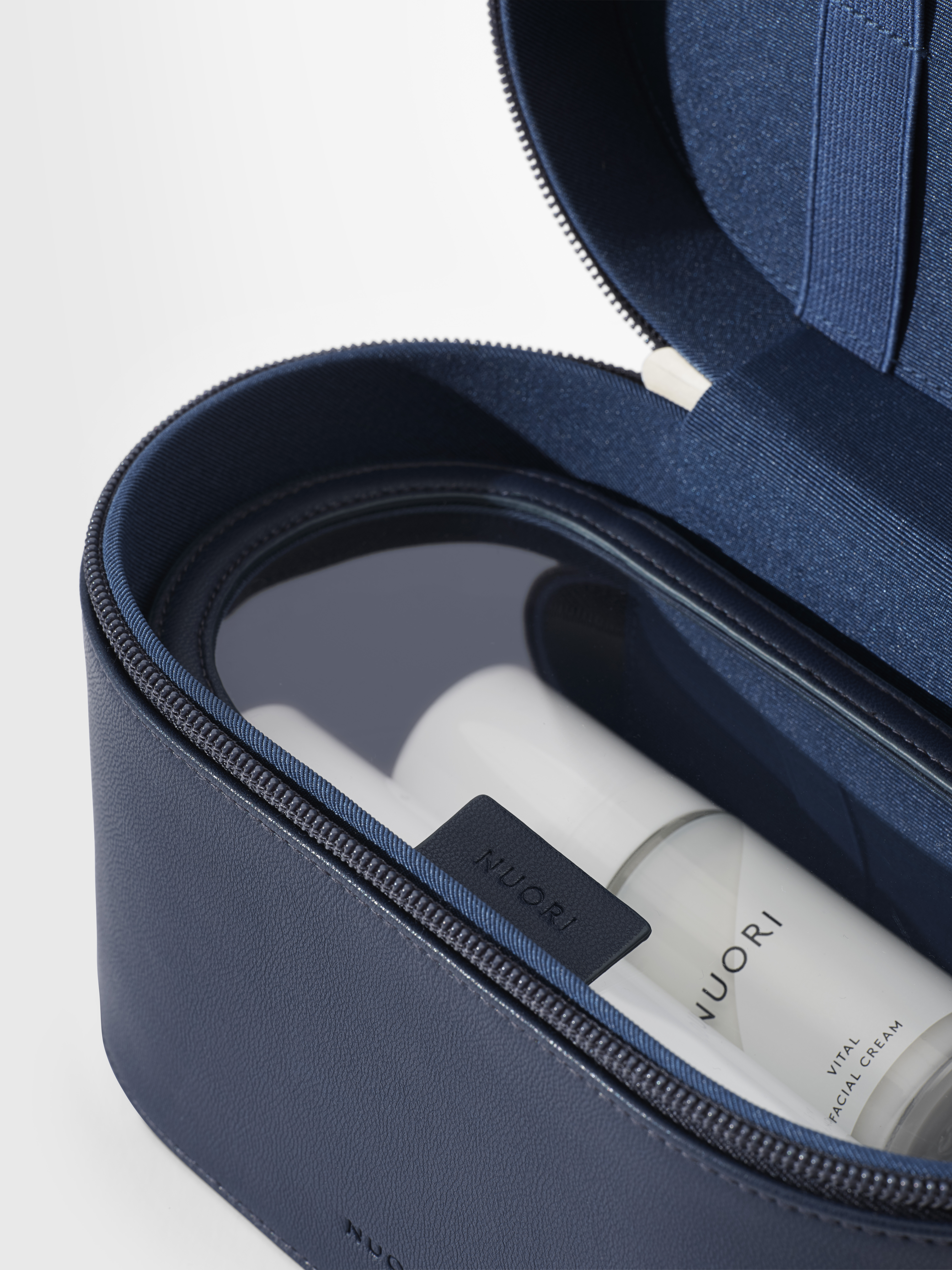 NUORI GETAWAY TRAVEL CASE SET - OCEAN