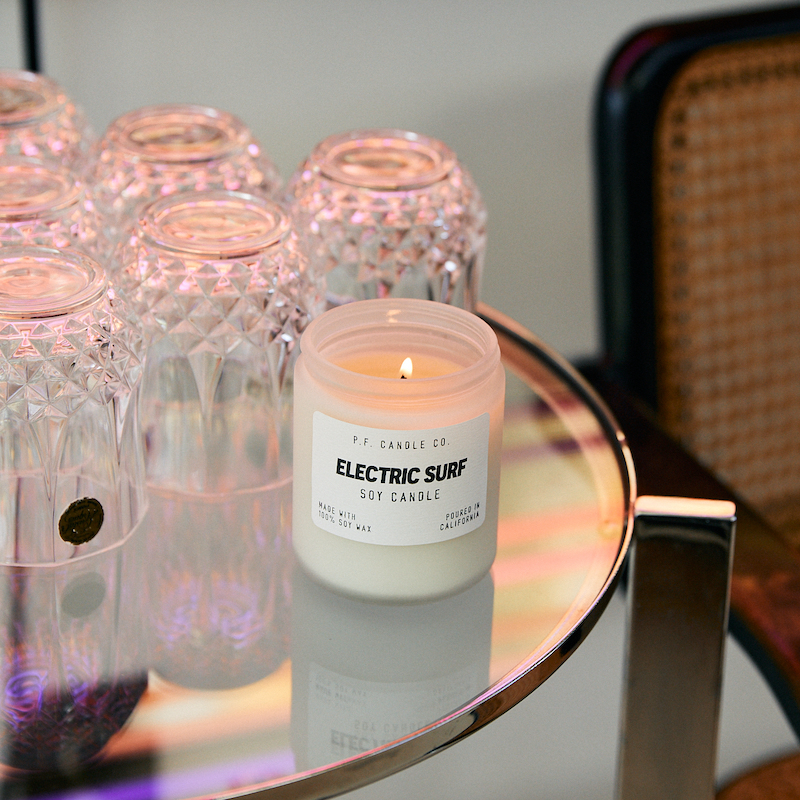 P.F. CANDLE & CO. SOFT FOCUS LIMITED EDITION - ELECTRIC SURF