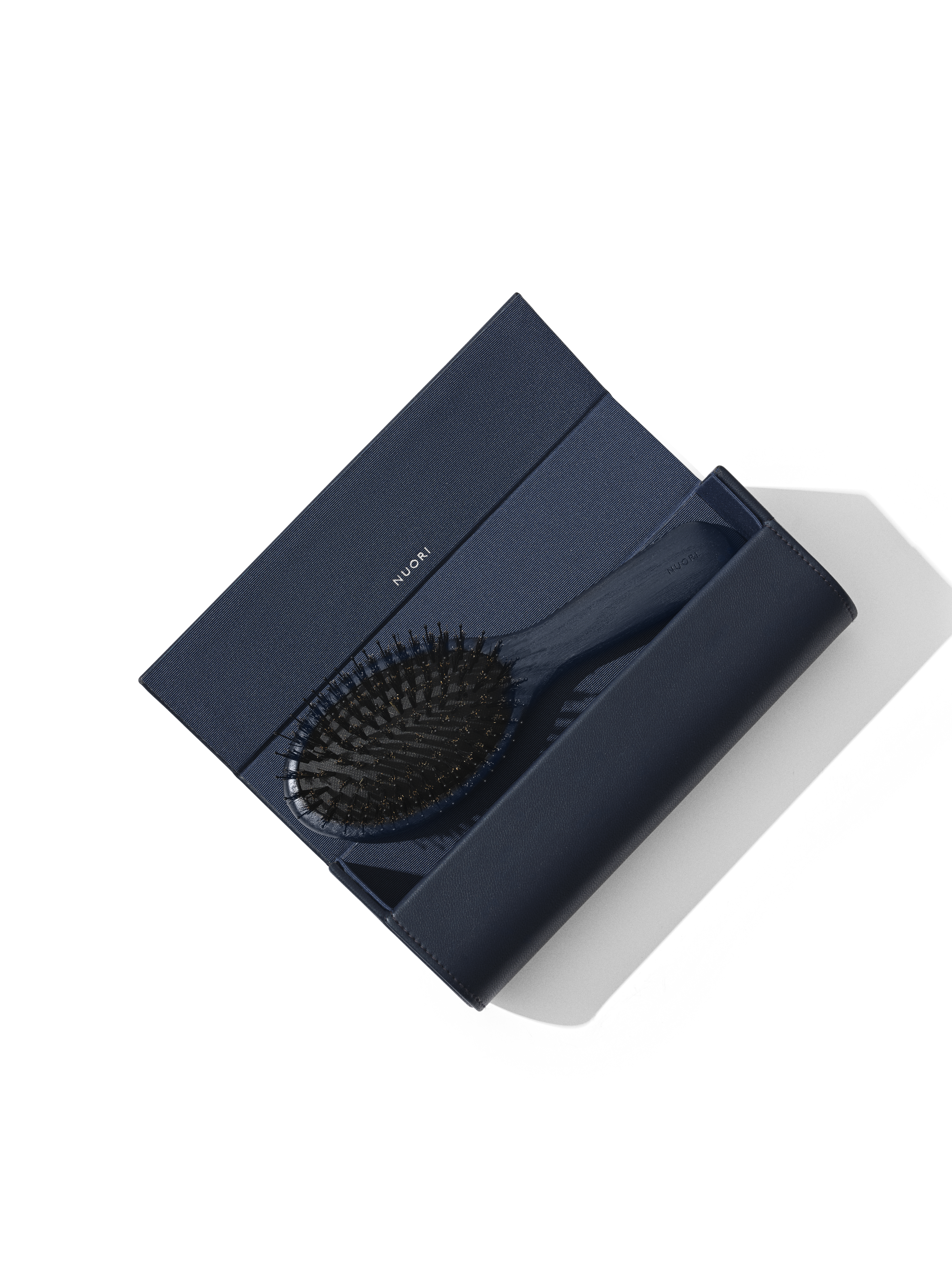 NUORI REVITALIZING HAIR BRUSH SMALL - OCEAN