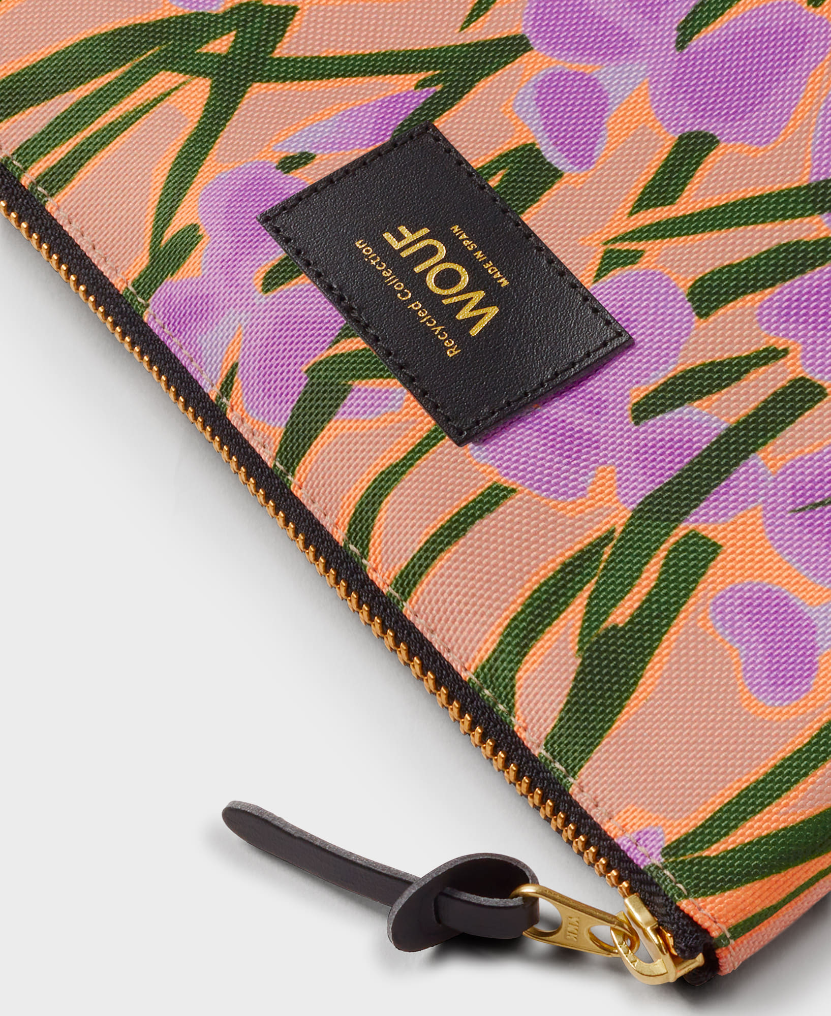 WOUF IRIS POUCH