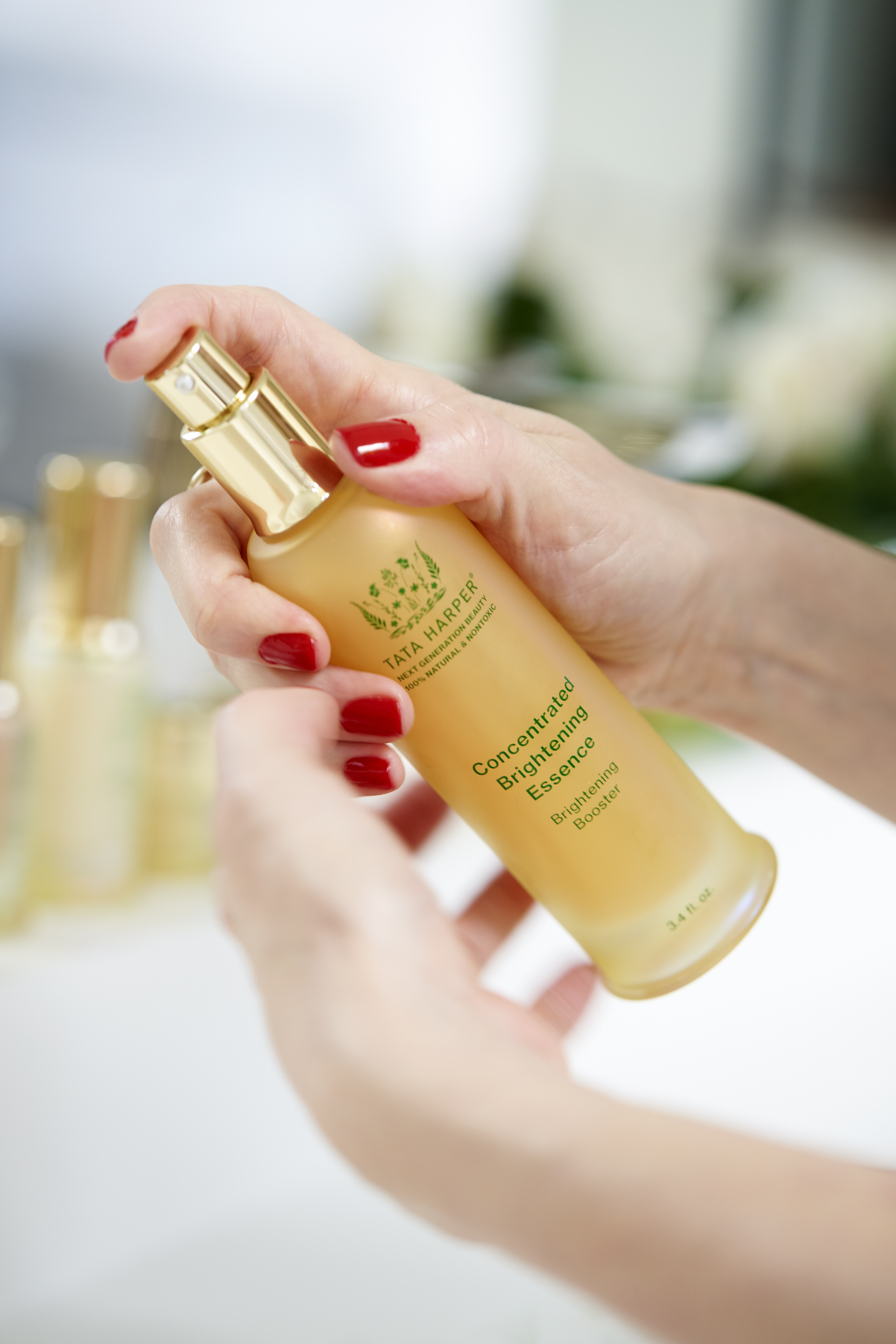 TATA HARPER SKINCARE - CONCENTRATED BRIGHTENING ESSENCE