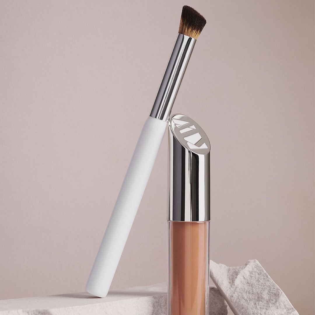 KJAER WEIS - BUFFER CONCEALER BRUSH
